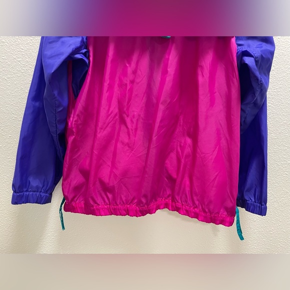 Vintage Columbia Women's Windbreaker Jacket Tuck-Away Hood Zipper Pocket Medium - Picture 8 of 10